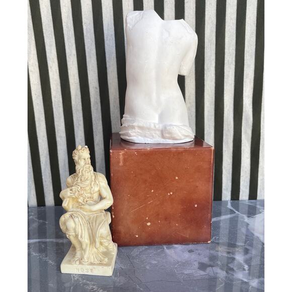 Small Mose Statue - Picture 5 of 5